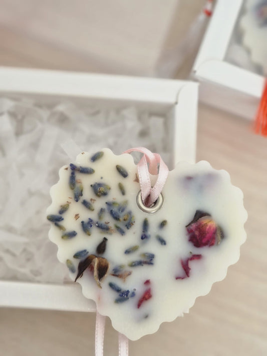 Odorizant parfumat pentru dulap – Inimă florală