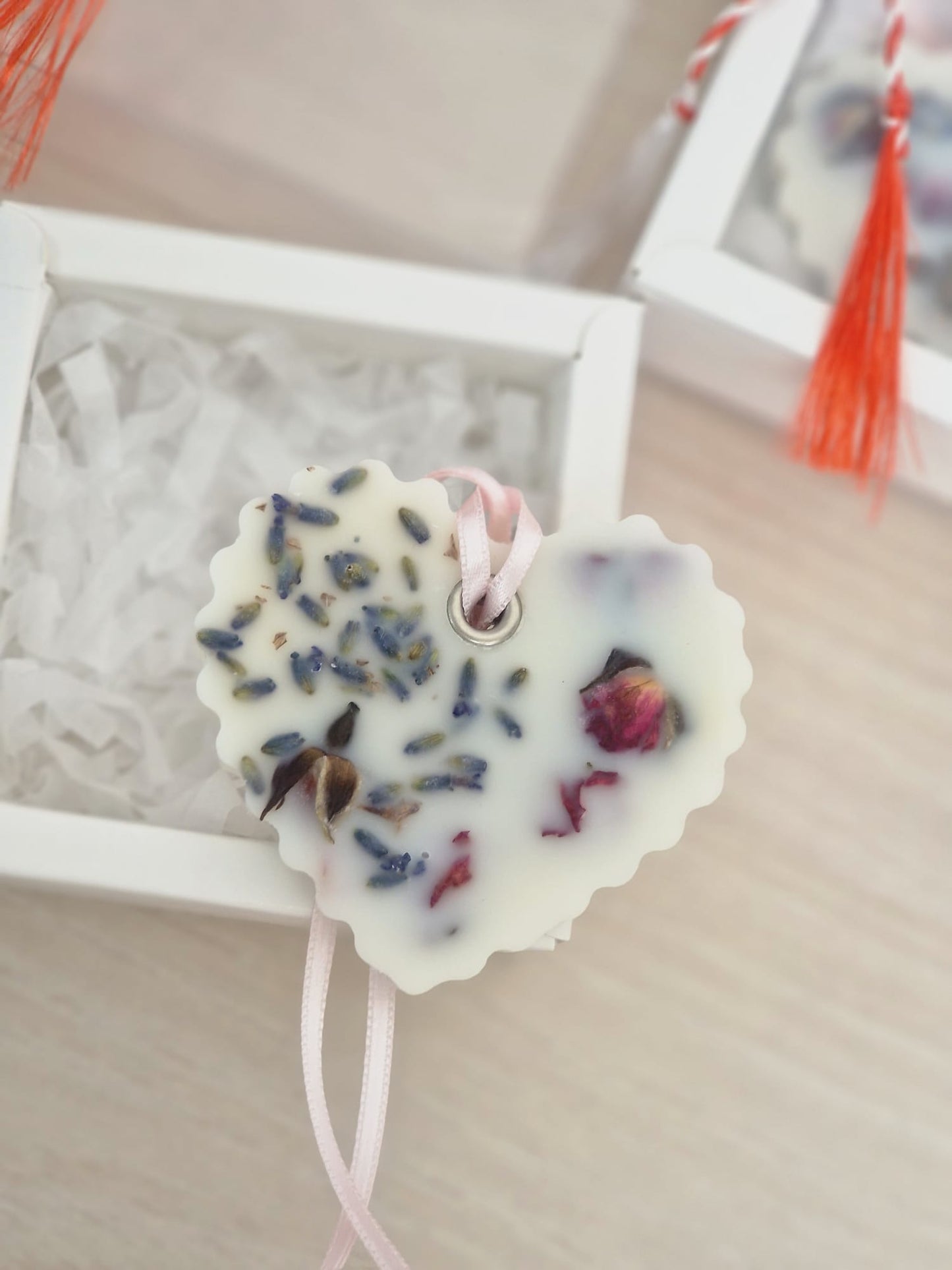 Odorizant parfumat pentru dulap – Inimă florală